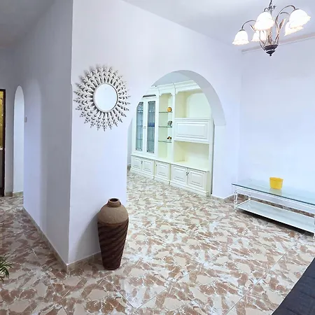 Emelina Apartment *